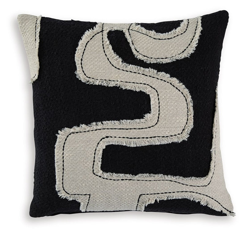 Veerbank - Pillow (Set of 4) - Black / Beige